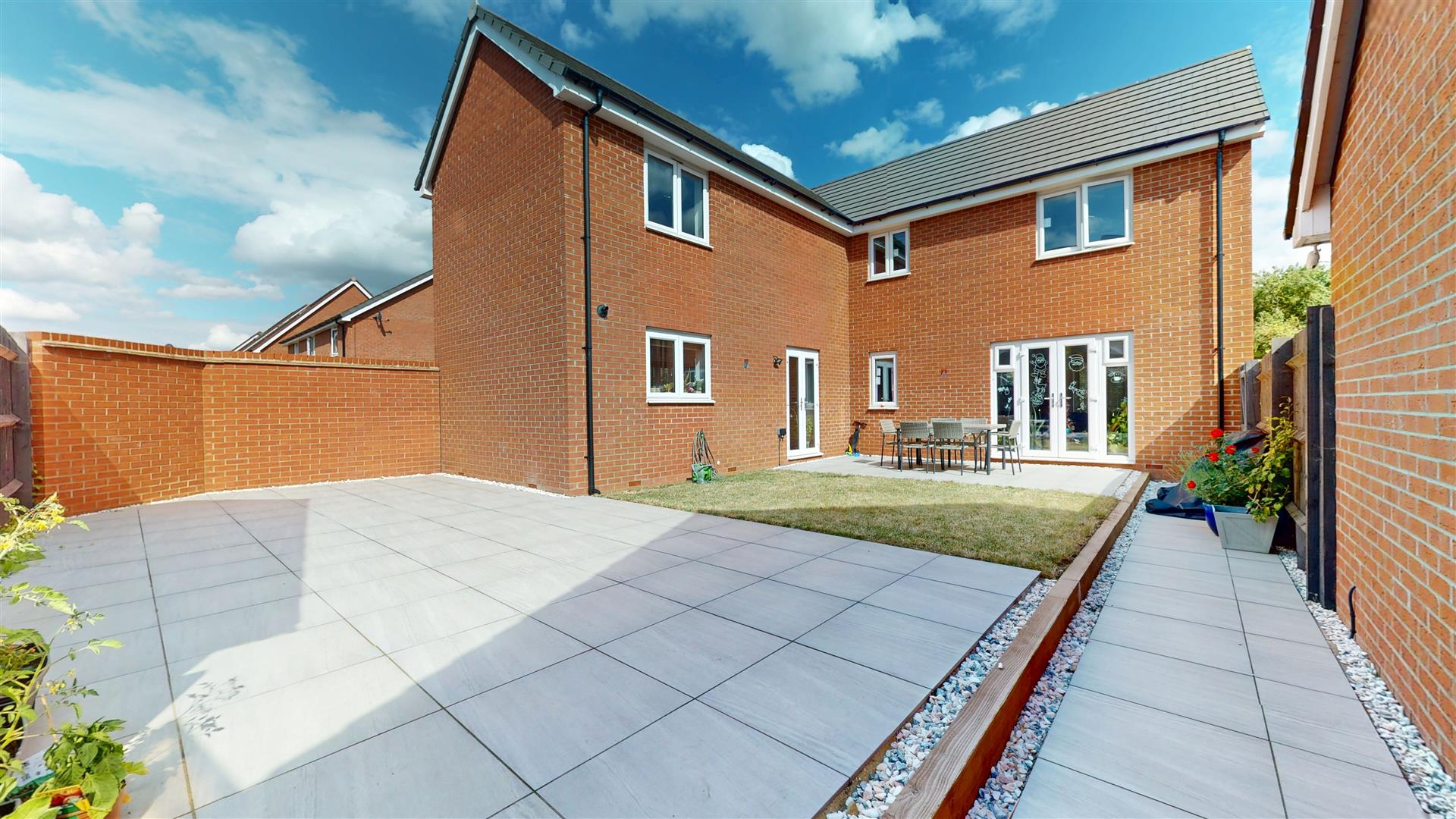 4 bed property in St. Vincent Avenue, Milton Keynes